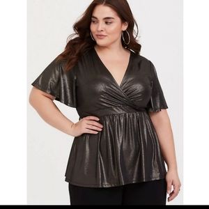 Torrid NWT! Metallic blouse